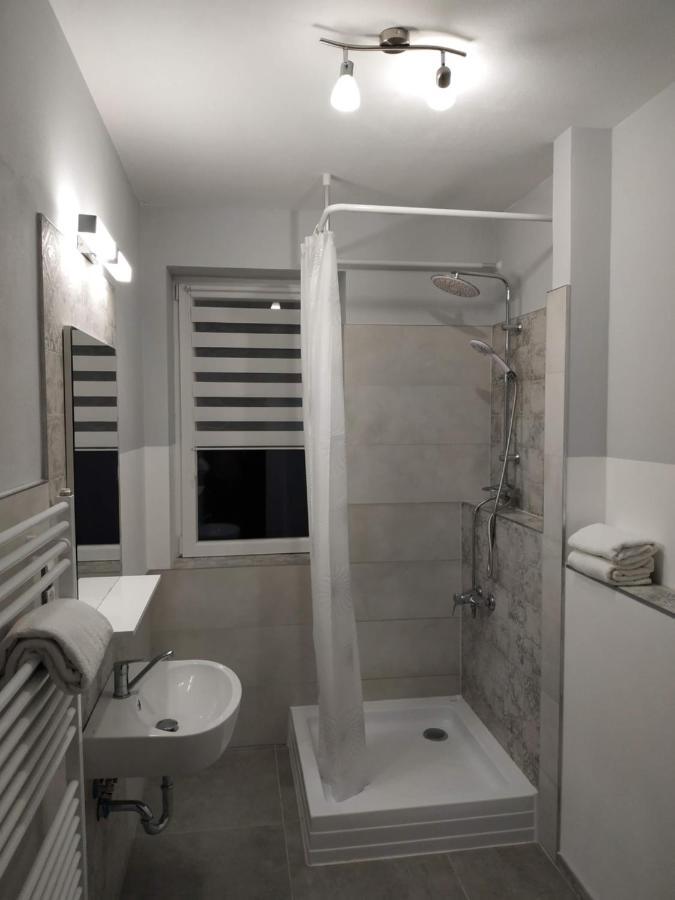 Apartmán One To One Štúrovo Kültér fotó