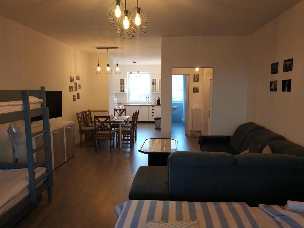 Apartmán One To One Štúrovo Kültér fotó