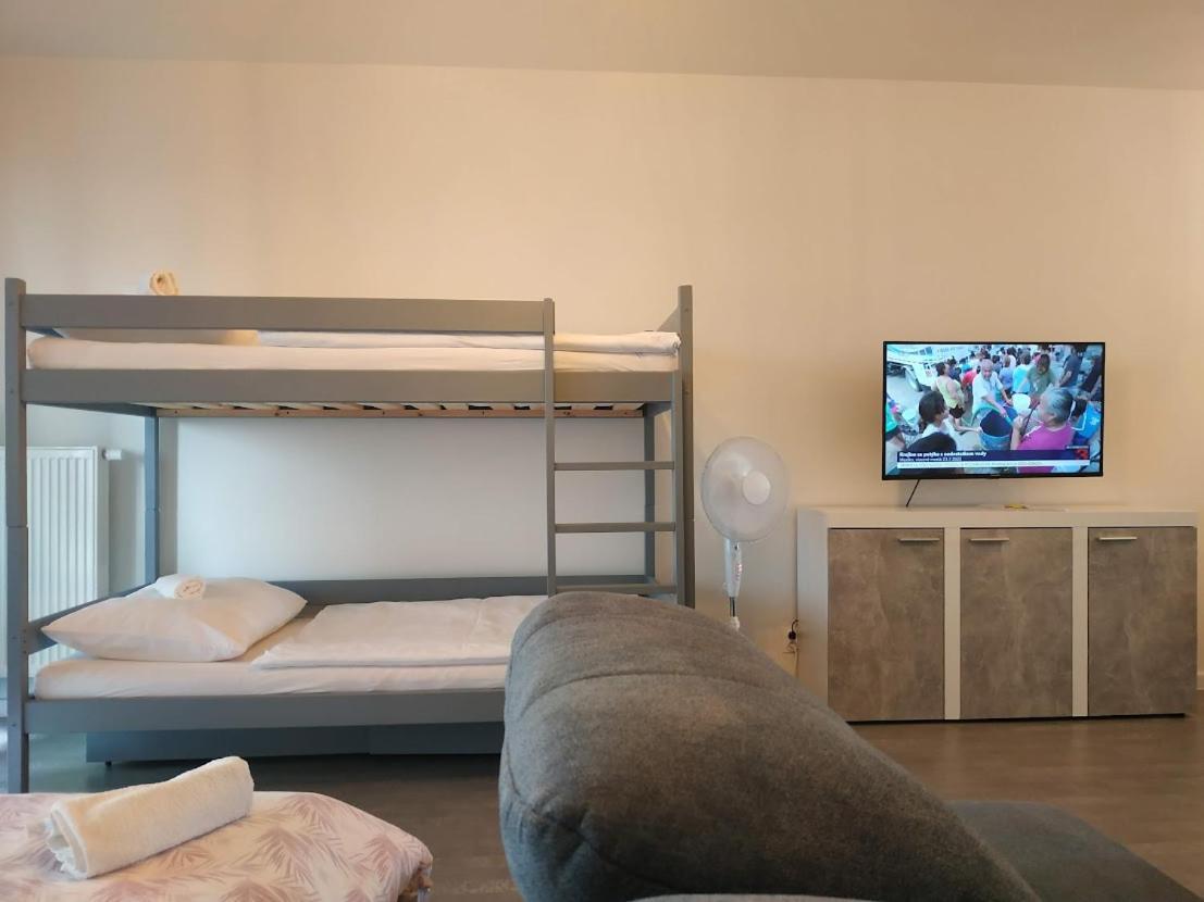 Apartmán One To One Štúrovo Kültér fotó